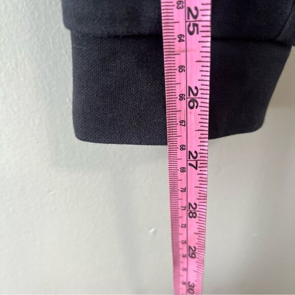 Gymshark Black Sweatpant - Picture 6 of 6